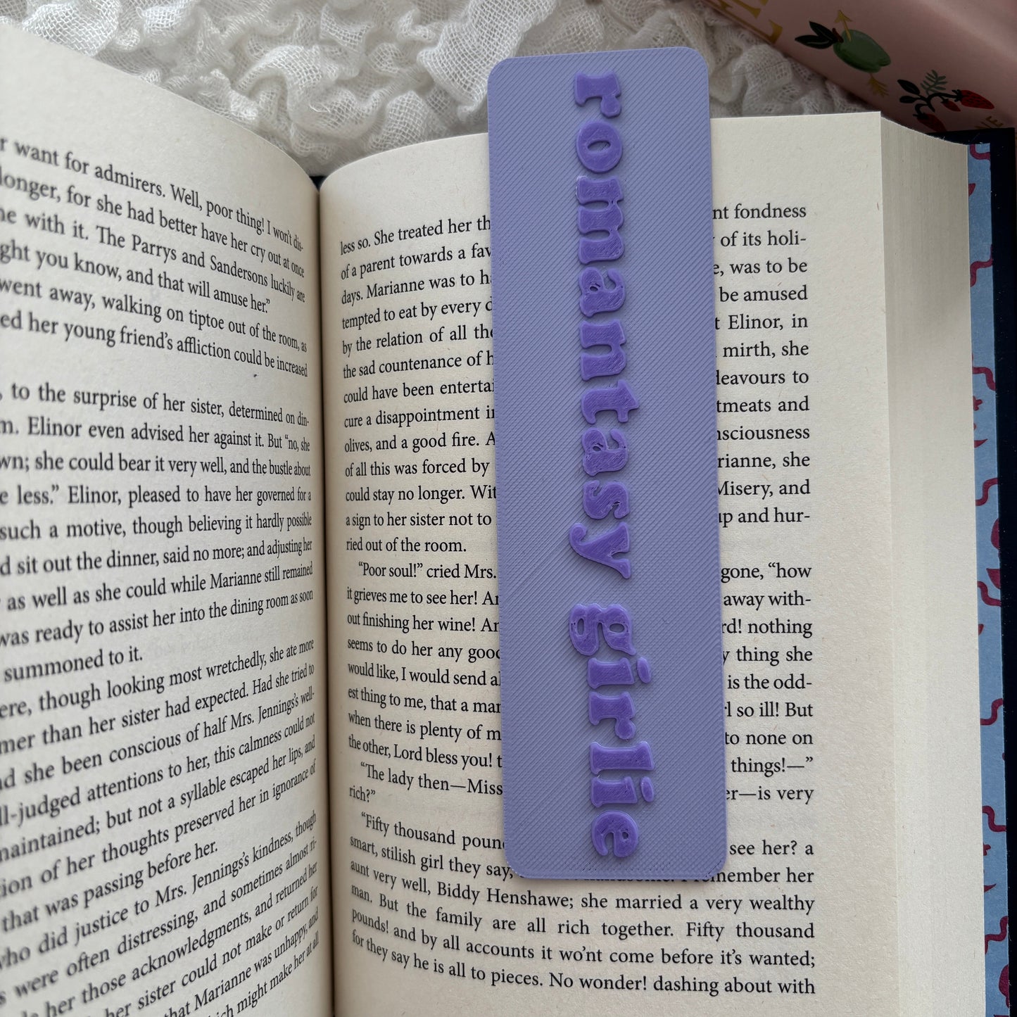 Romantasy Girlie bookmark