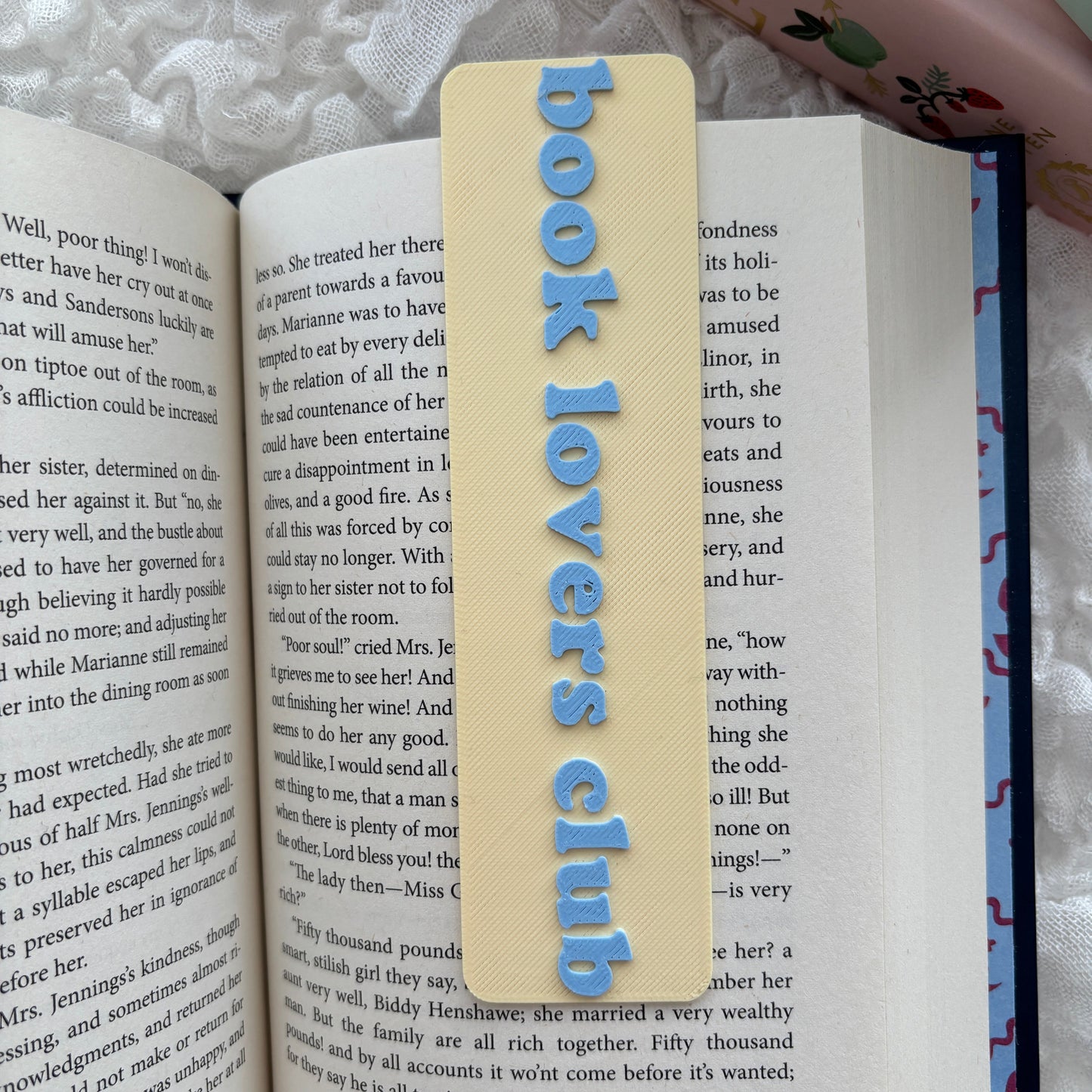 Book Lovers Club bookmark